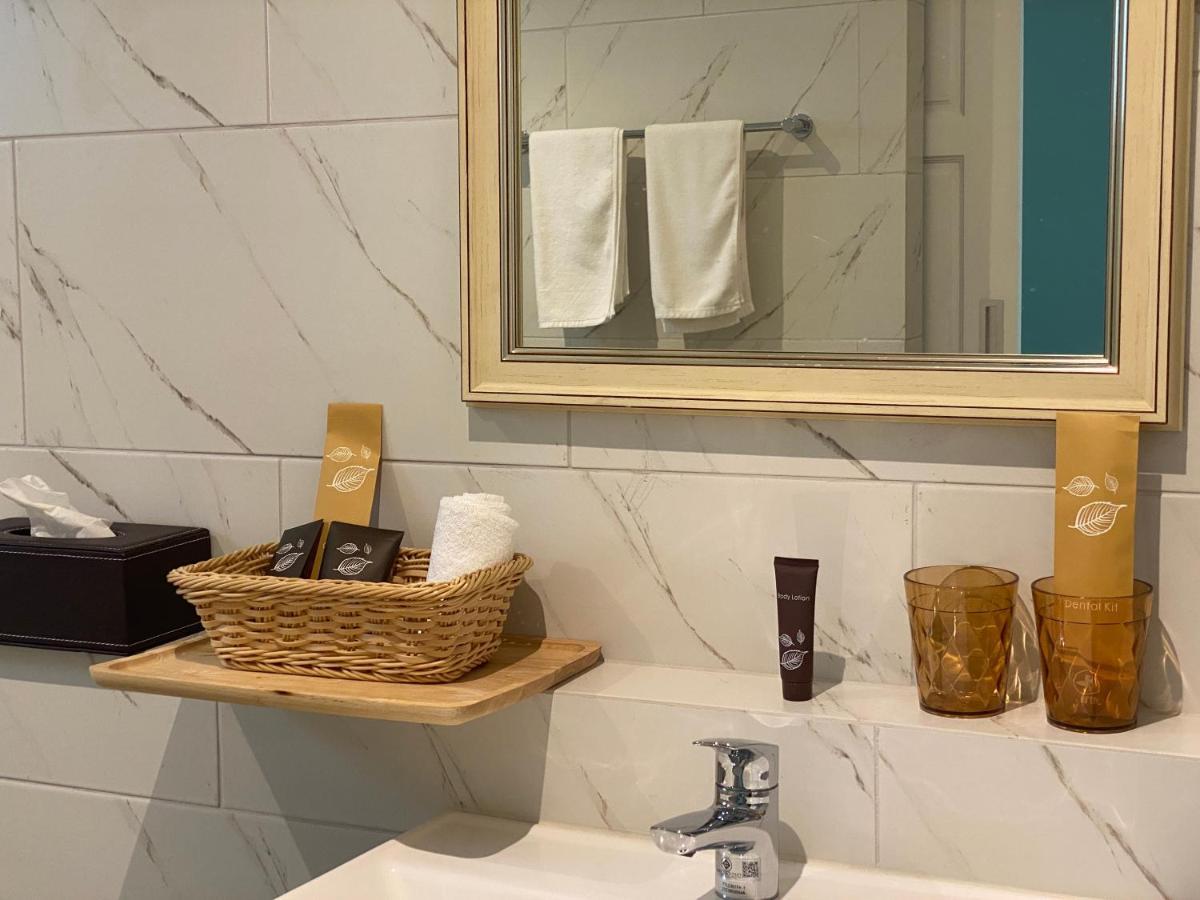 Hotel Le Petit Saint Tropez Khanom Zewnętrze zdjęcie
