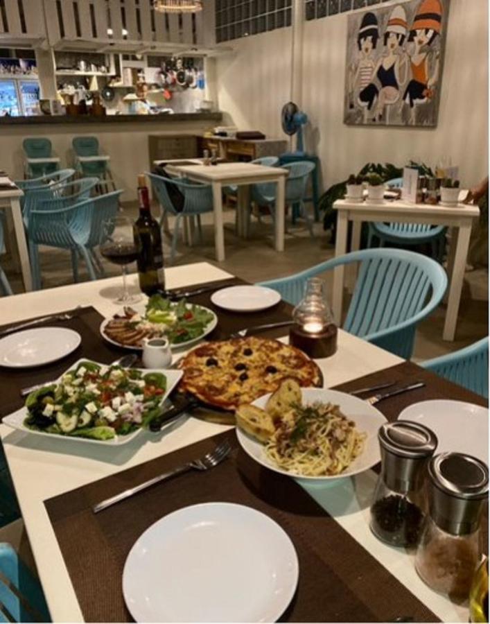 Hotel Le Petit Saint Tropez Khanom Zewnętrze zdjęcie
